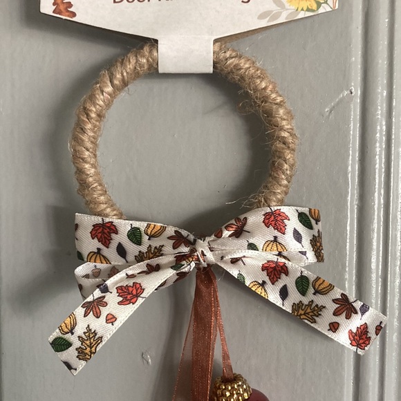 NWT Beautiful Fall Harvest Door Knob Hanger w/ Dark Purplish Brown Bells & Bow - Picture 4 of 8
